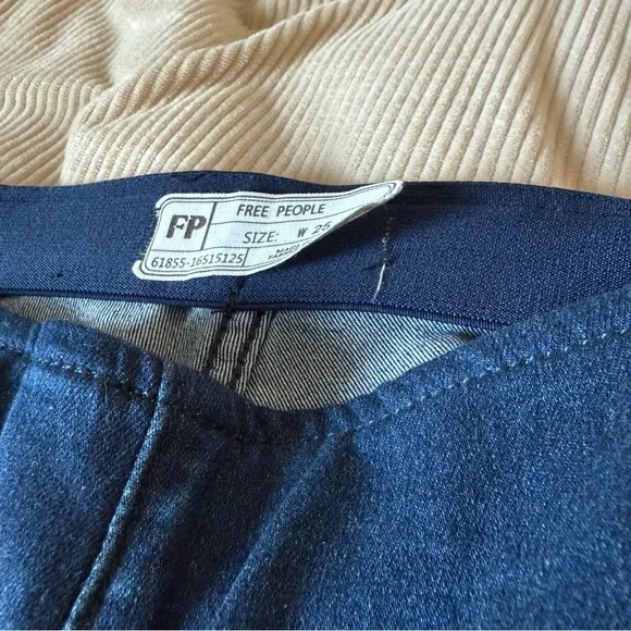 NWT Free People Penny Pull-On Flare Jeans Rich Blue Size 25 - Picture 9 of 14